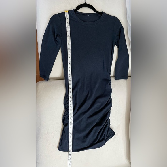 Lululemon Anytime Dress Heathered Inkwell 3/4 sleeves Size 2? - Picture 11 of 11